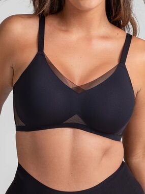 2 NEW Honeylove Bras 38C